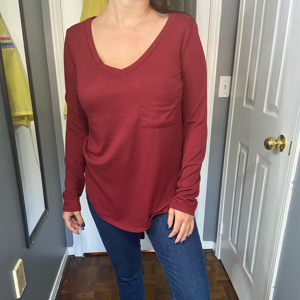 v neck long sleeve